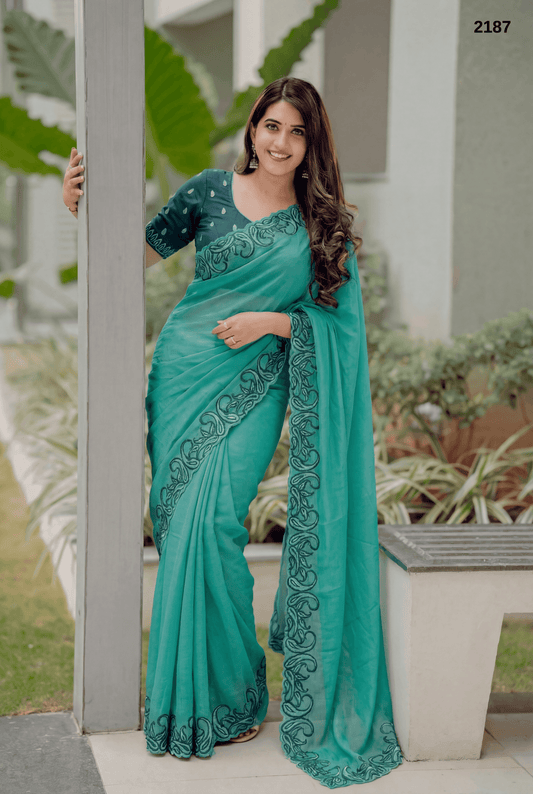 Elegant Crunchy Chiffon Saree with Designer Embroidery Border