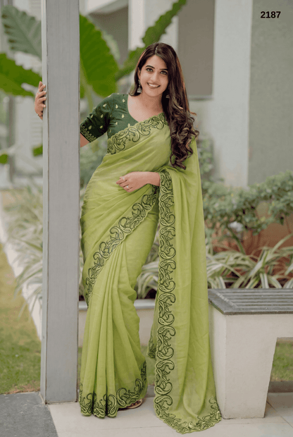 Elegant Crunchy Chiffon Saree with Embroidered Border – Lightweight & Premium Look