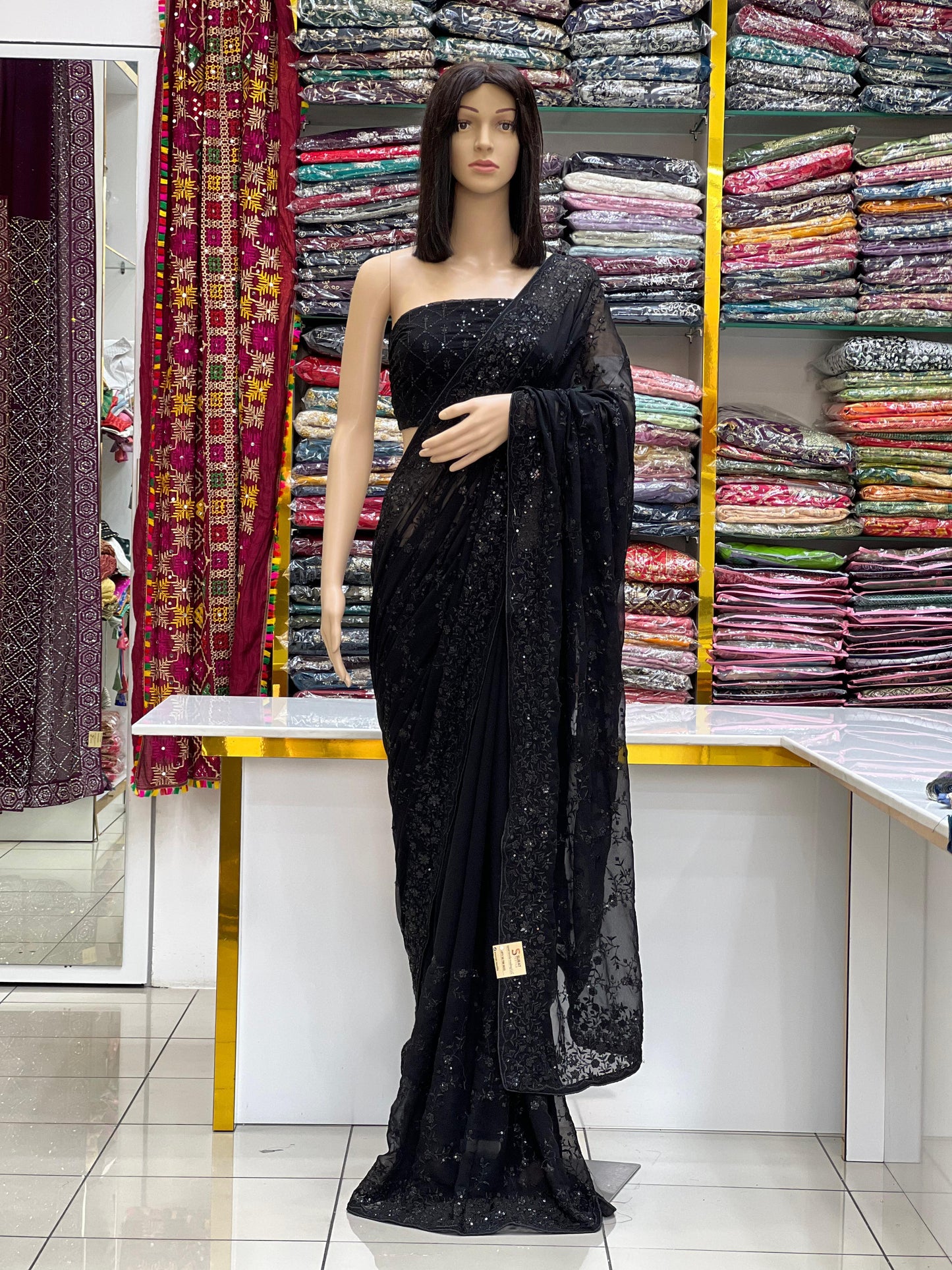 ELEGAN RED SEQUIN GEORGETTE SAREE