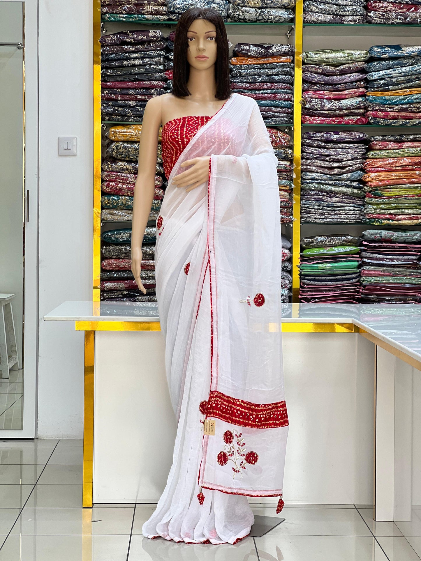 Pure White Georgette Saree with Pink Patch Work & Khatli work and contras border blouse