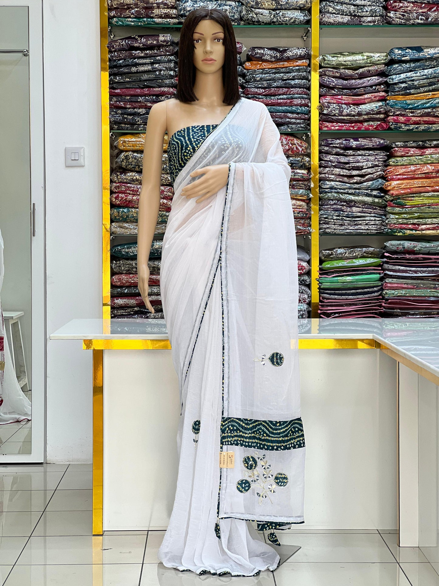 Pure White Georgette Saree with Pink Patch Work & Khatli work and contras border blouse